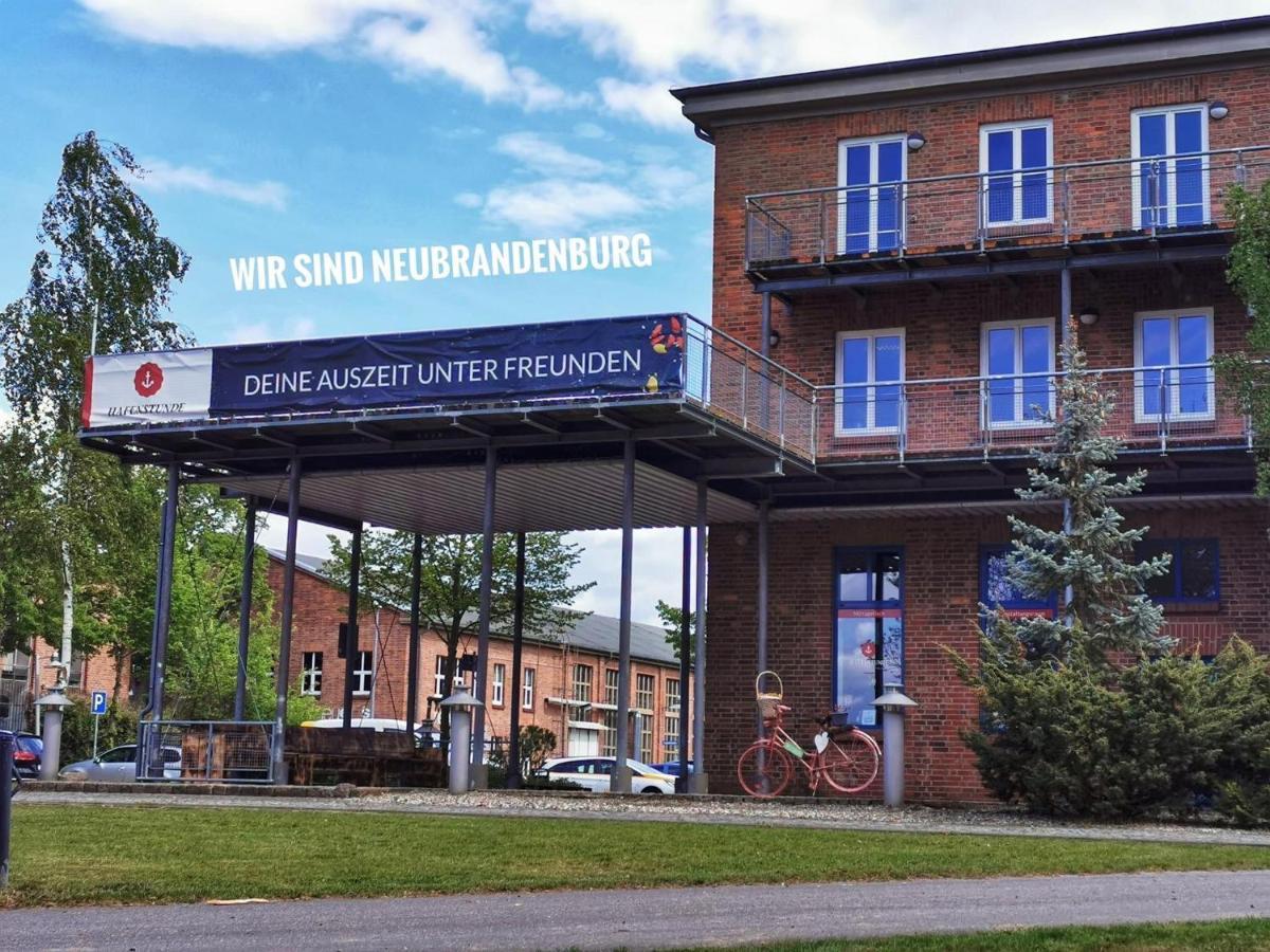 Hotel Hafenstunde Neubrandenburg Zewnętrze zdjęcie